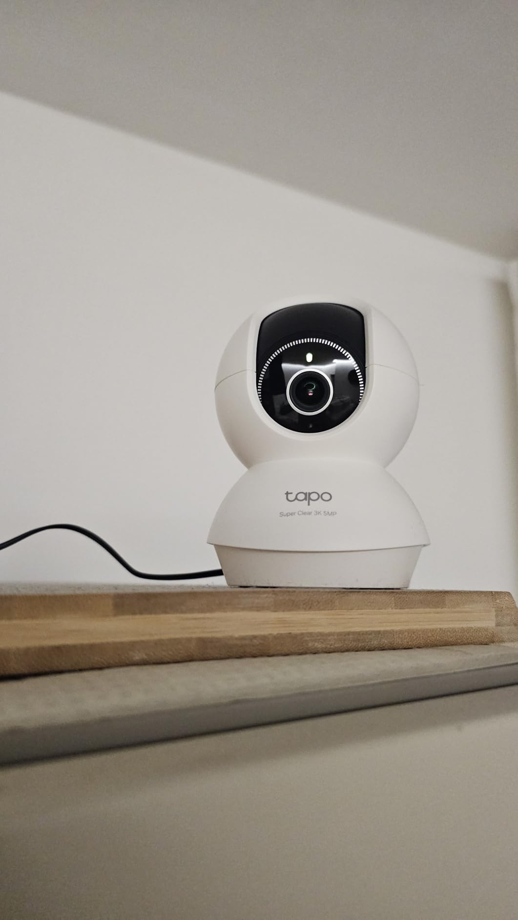 TP-Link Tapo C230 Telecamera Interno 3K Bianco Avorio