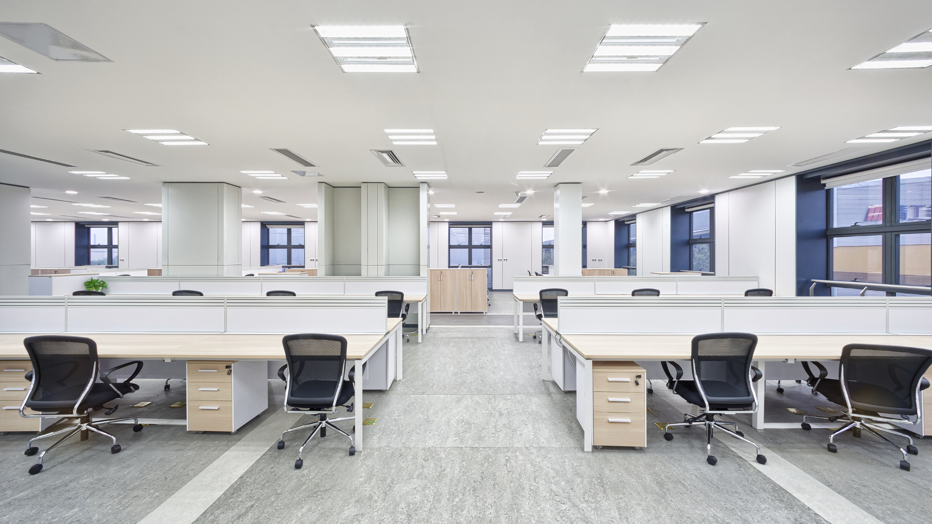 Nexta Tech Risparmio energetico in ufficio controllo luci