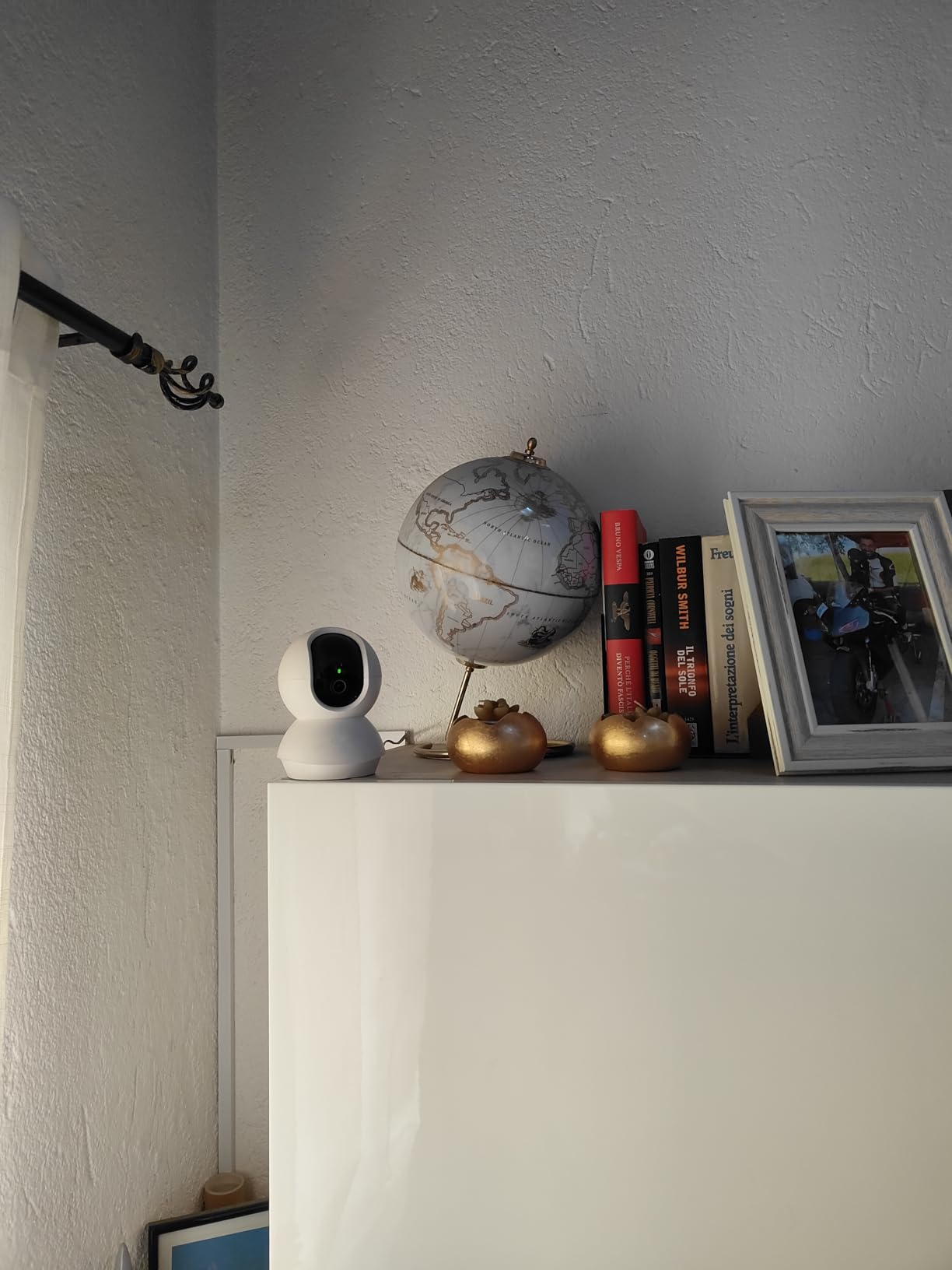 TP-Link Tapo C230 Telecamera Interno 3K Bianco Avorio