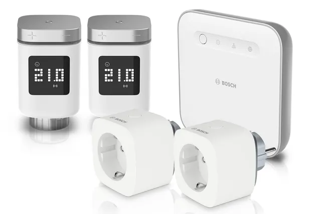 Bosch Smart Home II kit 2 termostati + 2 prese + controller